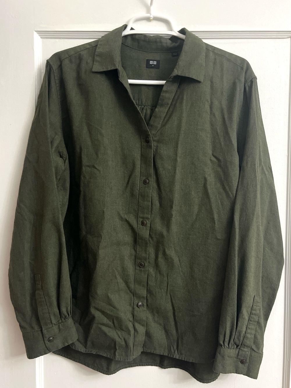 Uniqlo Women’s Olive Green Long-Sleeve Button-Down Shirt